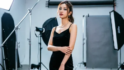 Clear Captions Commercial Actress